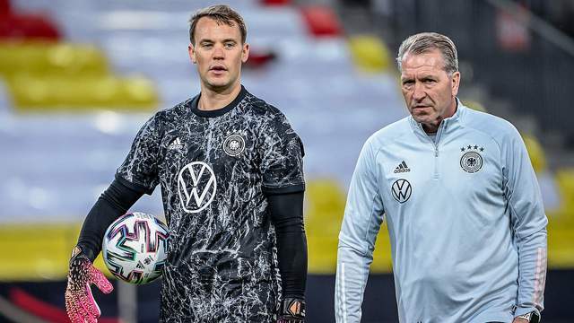 为观众们呈 为观众们呈